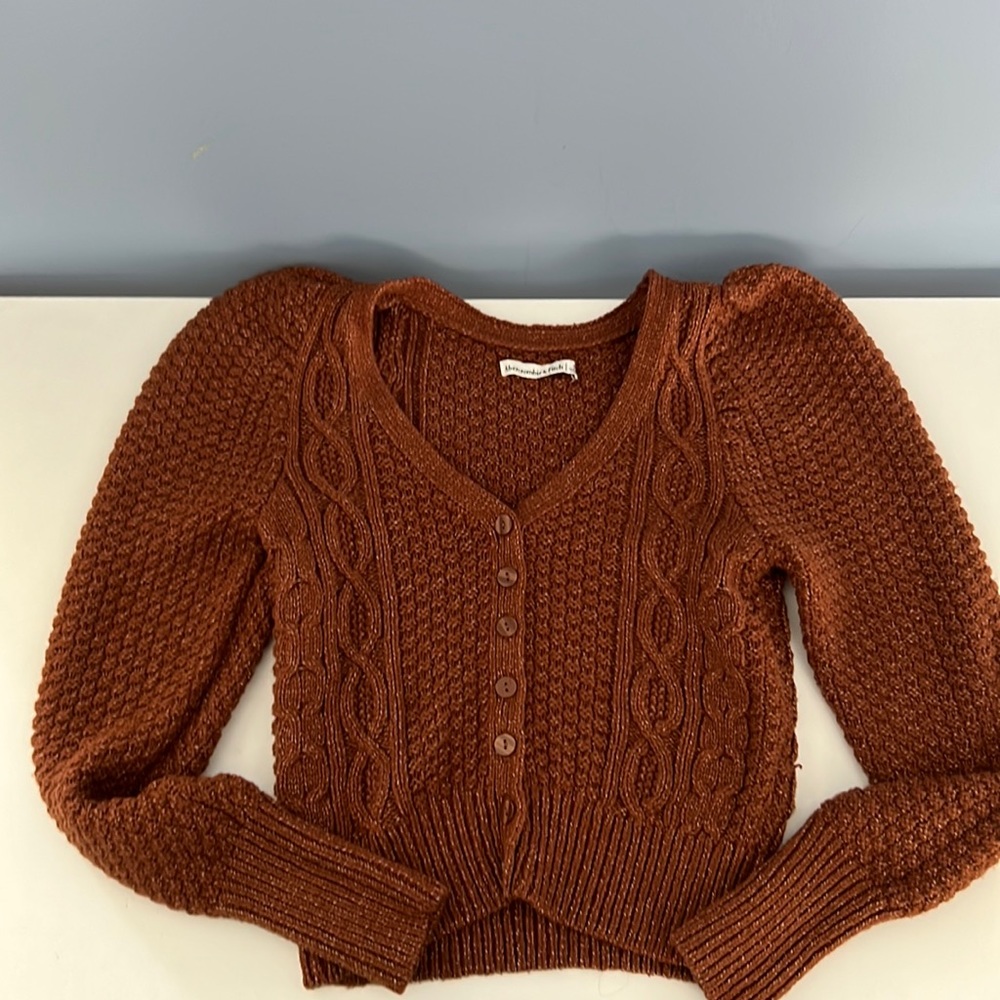 Never worn brown sweater